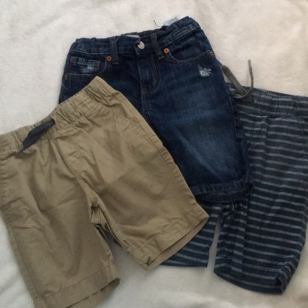 3 Pair Old Navy Size 5 shorts